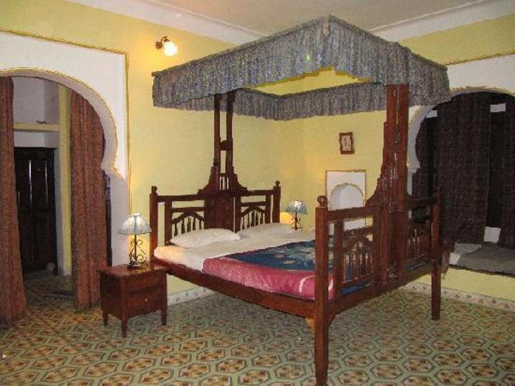 Bassi Fort Palace Chittorgarh Exterior photo